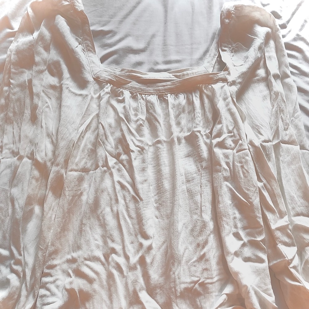 ADORABLE long sleeve top